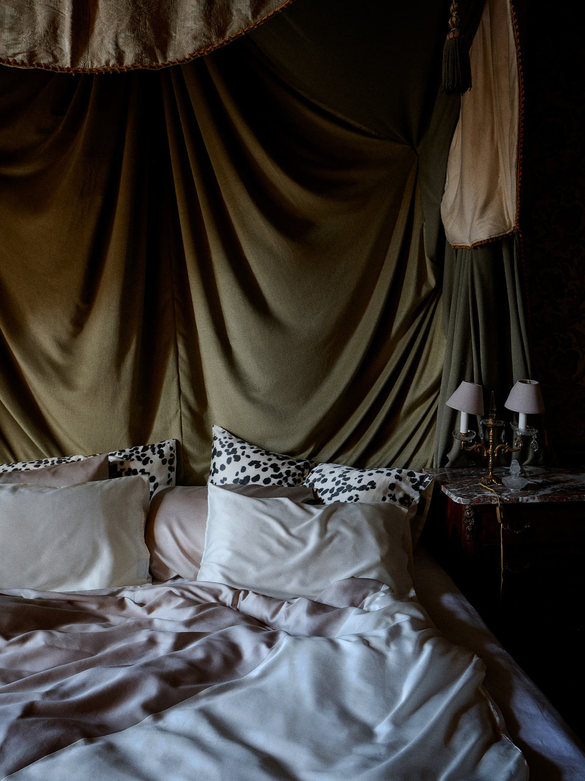 Magpie Duvet Cover - Armour Grey and Ivory